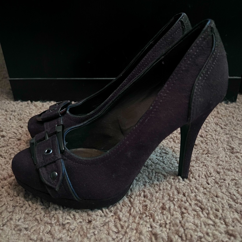 Dress heels